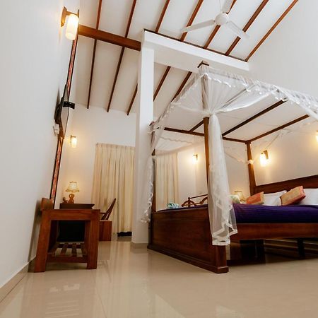 Prince Beach Hotel Бентота Экстерьер фото
