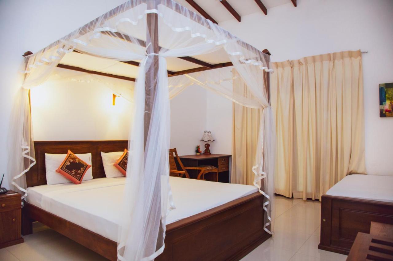 Prince Beach Hotel Бентота Экстерьер фото